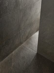 Mocha Mousse Pantone 2025, una tonalità che trasmette calore anche nei pavimenti HSE_17 - Ceramica del Conca