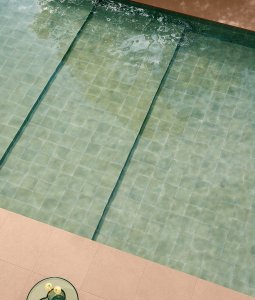 Porcelain Stoneware Medium sizes faetano_manufatti_acquamarina_outdoor_pool_02 - Ceramica del Conca