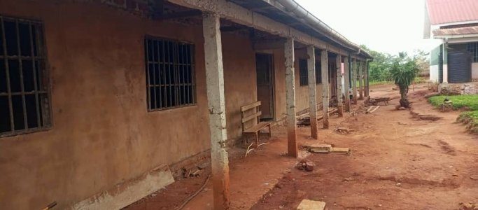 Centro ospedaliero di Kalala Diboko, Congo 2023 -2024 ospedale%20kalala%20diboko%20(9) - Ceramica del Conca